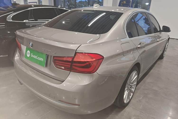 Used BMW 3 Series 2018 320Li Fashion Model Rear Right 45 Deg