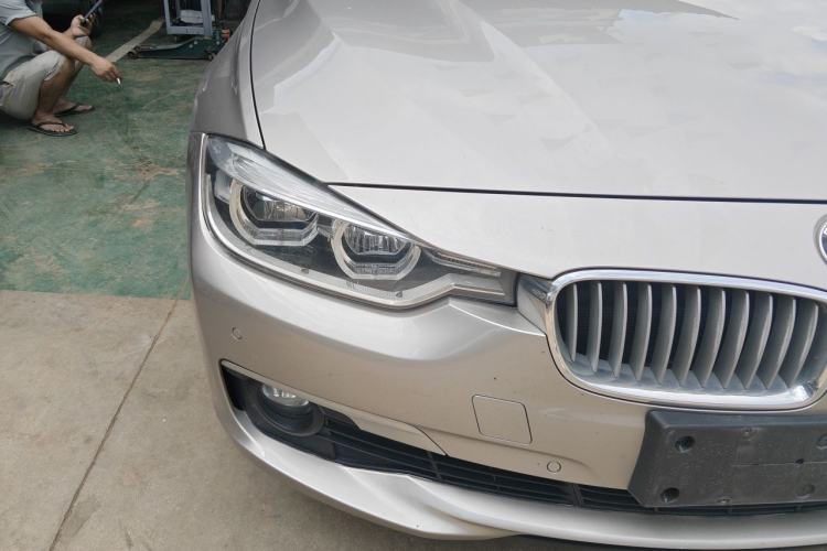 Used BMW 3 Series 2018 320Li Fashion Model Right Front Headlight