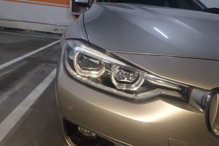 Used BMW 3 Series 2018 320Li Fashion Model Right Front Headlight