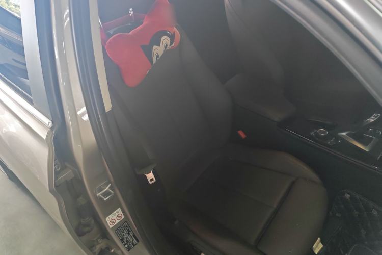 Used BMW 3 Series 2018 320Li Fashion Model Right Front Seat