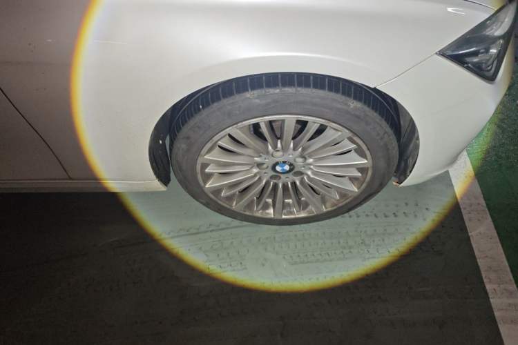 Used BMW 3 Series 2018 320Li Fashion Model Right Front Wheel Hub
