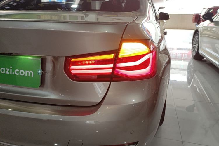 Used BMW 3 Series 2018 320Li Fashion Model Right Rear Taillight