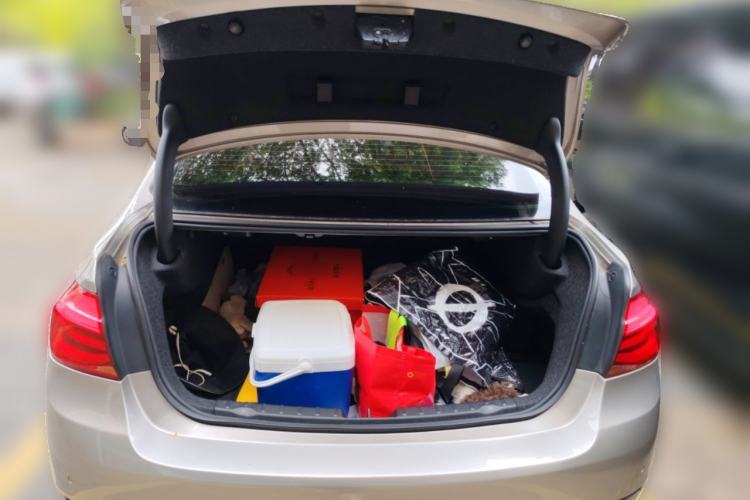 Used BMW 3 Series 2018 320Li Fashion Model Trunk
