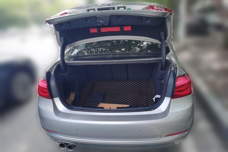 Used BMW 3 Series 2018 320Li xDrive Fashion Model Trunk