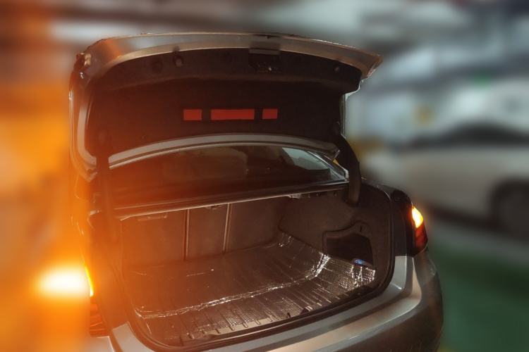 Used BMW 3 Series 2018 320Li Fashion Model Trunk
