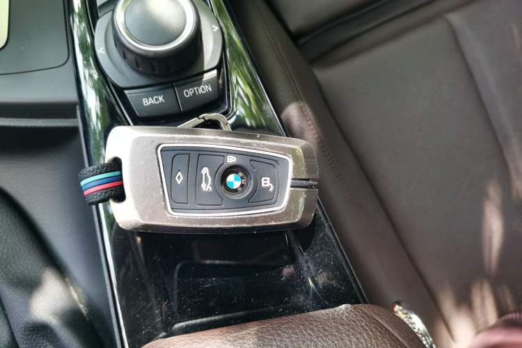 Used BMW 3 Series 2018 320Li xDrive Fashion Model Vehicle Key