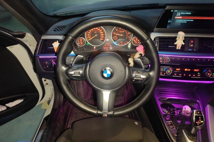 Used BMW 3 Series 2018 320i M Sport Package Steering Wheel