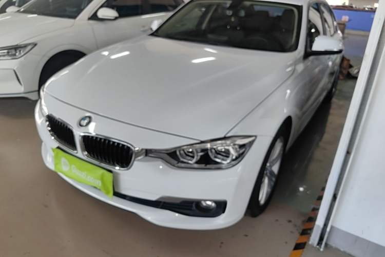 Used BMW 3 Series 2018 318Li Guazi used car, China used car export, Used car for sale, Used  cars, Cheapest cars for sale