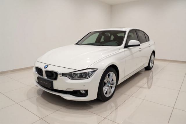 BMW 3 Series 2018 318Li usado