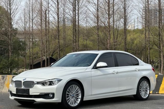 Ojetý BMW 3 Series 2018 320Li Fashion Model