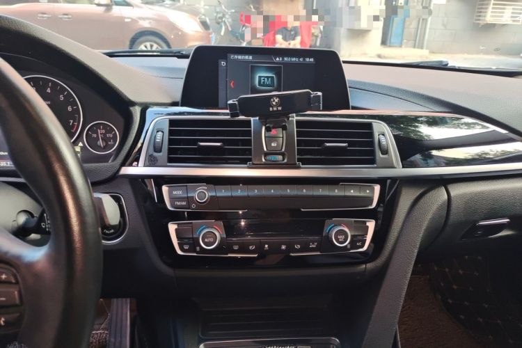 Used BMW 3 Series 2018 320Li Fashion Model Audio And AC Panel