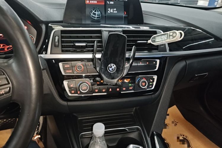 Used BMW 3 Series 2018 320Li Fashion Model Audio And AC Panel