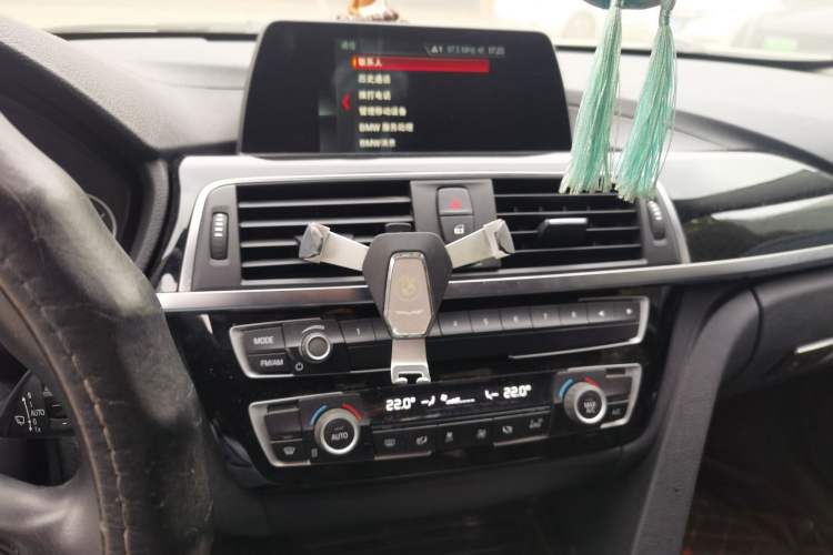 Used BMW 3 Series 2018 320Li Fashion Model Audio And AC Panel