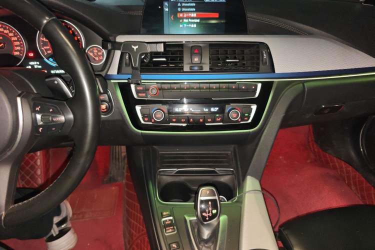 Used BMW 3 Series 2018 320i M Sport Package Audio And AC Panel
