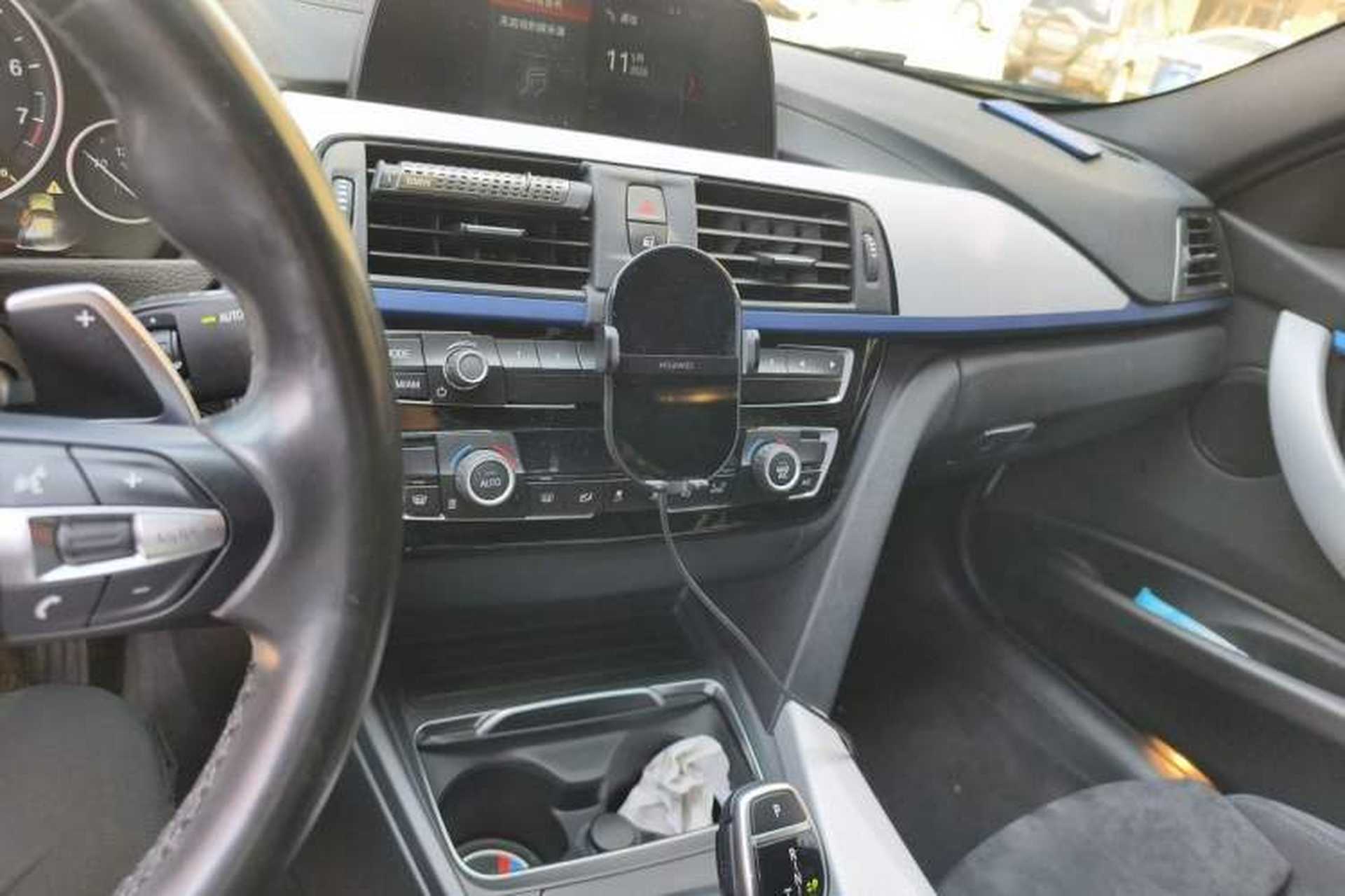 Used BMW 3 Series 2018 320i M Sport Package Audio And AC Panel