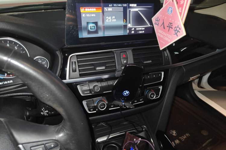 Used BMW 3 Series 2018 320Li Fashion Model Audio And AC Panel