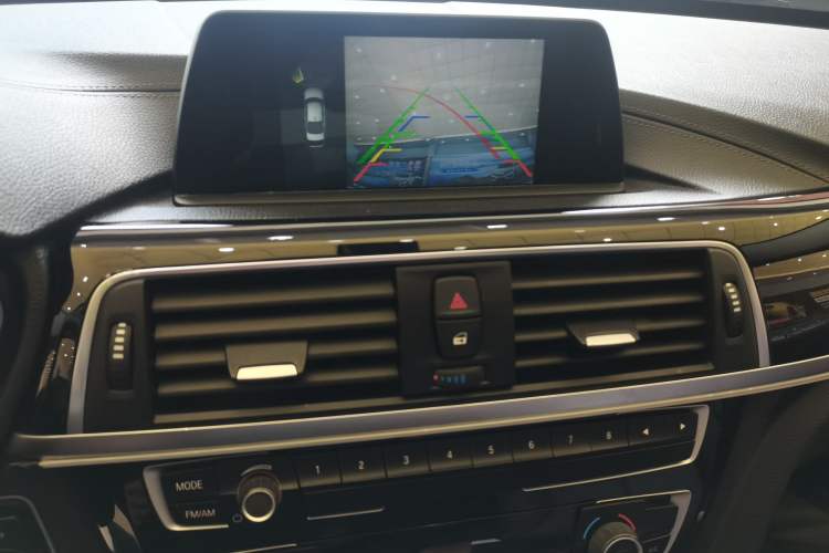 Used BMW 3 Series 2018 320Li Fashion Model Audio And AC Panel