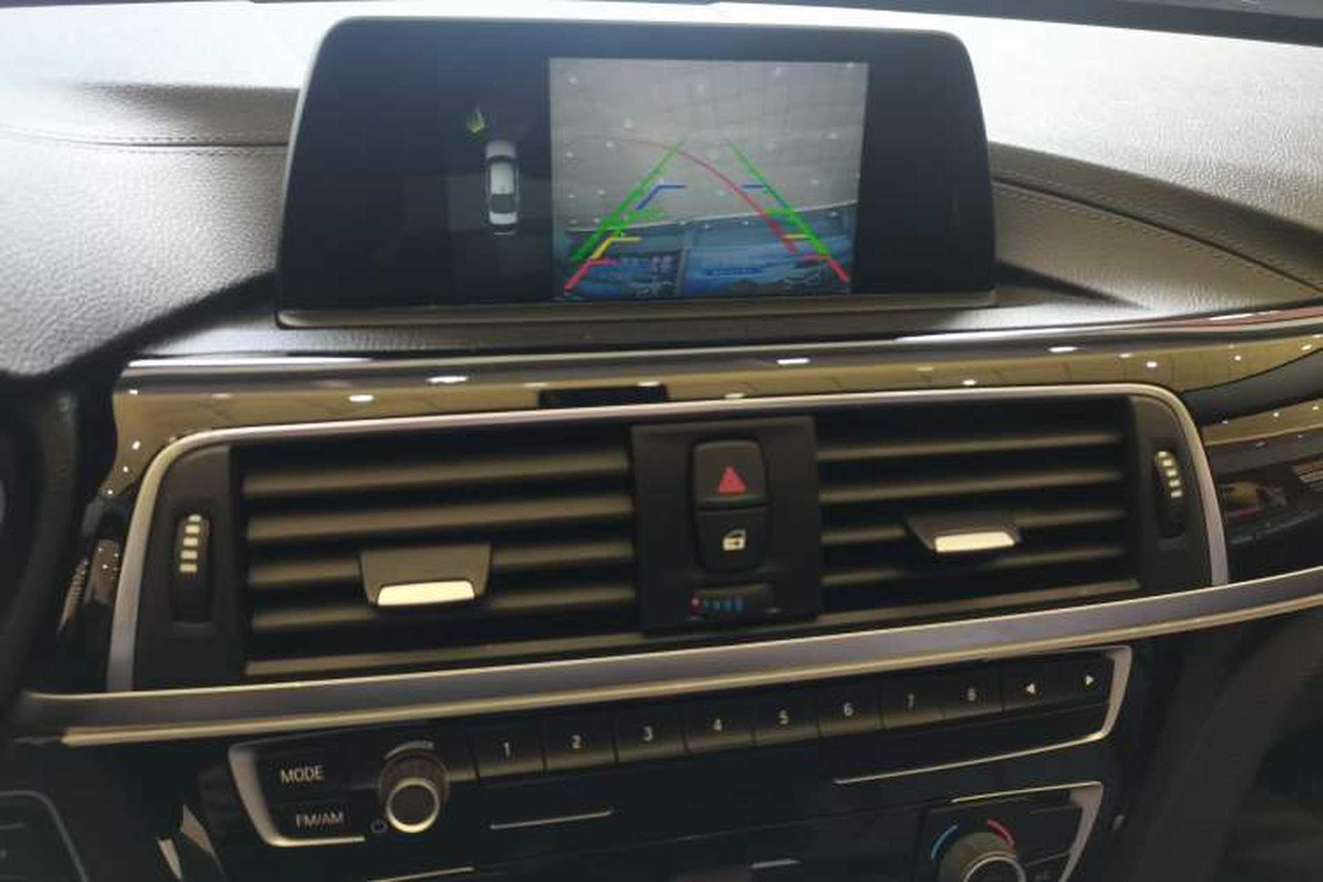 Used BMW 3 Series 2018 320Li Fashion Model Audio And AC Panel