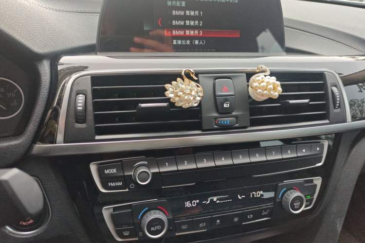 Used BMW 3 Series 2018 320Li Fashion Model Audio And AC Panel