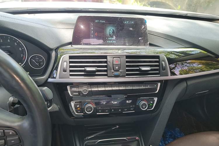 Used BMW 3 Series 2018 320Li Fashion Model Audio And AC Panel