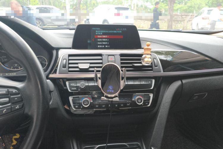 Used BMW 3 Series 2018 320Li Fashion Model Audio And AC Panel