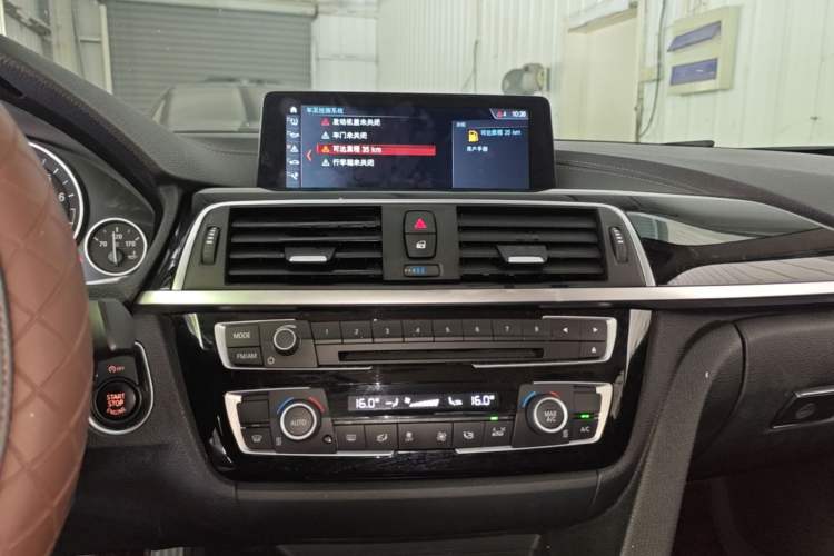 Used BMW 3 Series 2018 320Li Fashion Model Audio And AC Panel