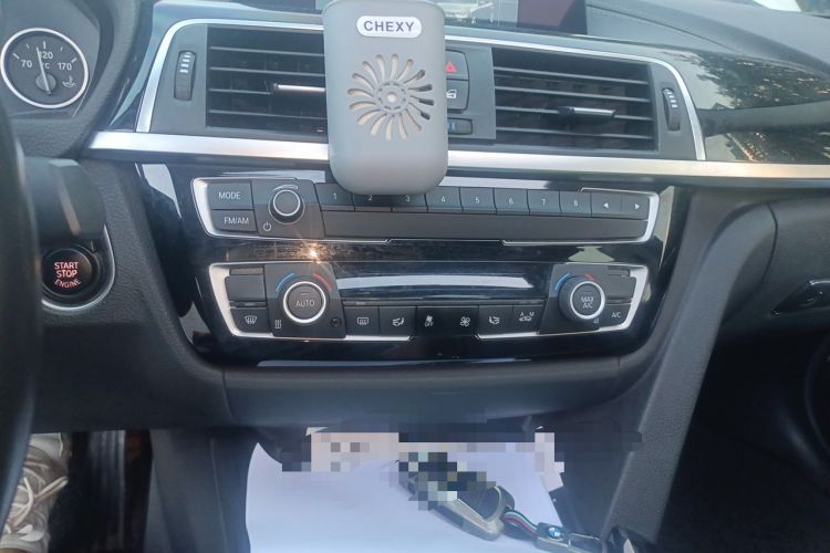 Used BMW 3 Series 2018 320Li Fashion Model Audio And AC Panel