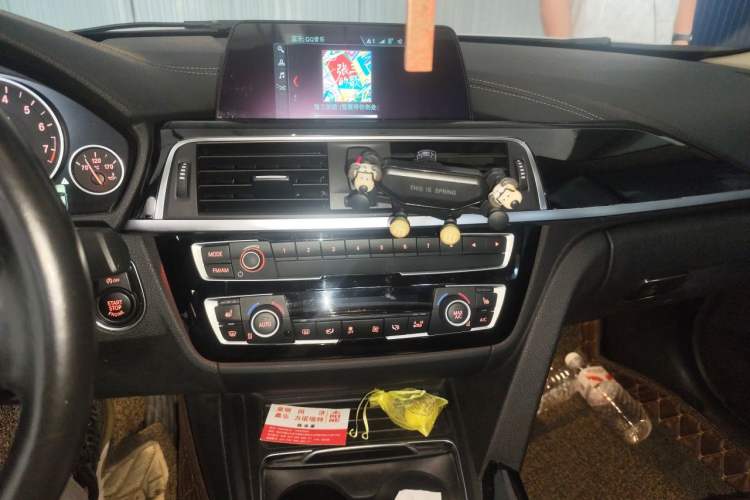 Used BMW 3 Series 2018 320Li Fashion Model Audio And AC Panel