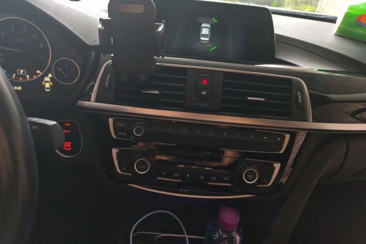 Used BMW 3 Series 2018 320Li Fashion Model Audio And AC Panel