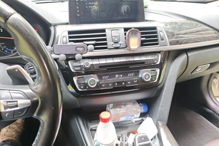 Used BMW 3 Series 2018 320Li M Sport Night Edition Audio And AC Panel