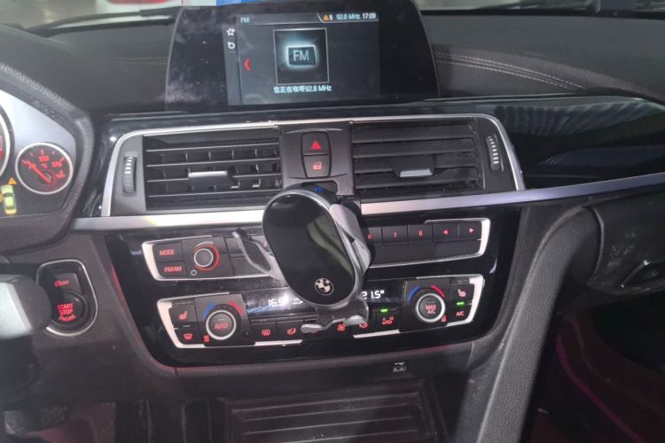 Used BMW 3 Series 2018 320Li Fashion Model Audio And AC Panel