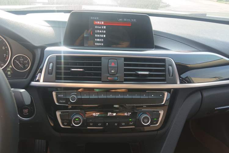 Used BMW 3 Series 2018 320Li Fashion Model Audio And AC Panel