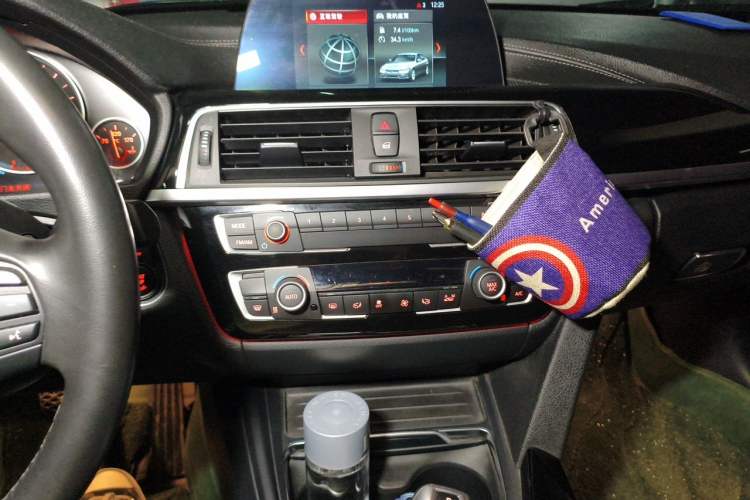 Used BMW 3 Series 2018 320Li Fashion Model Audio And AC Panel