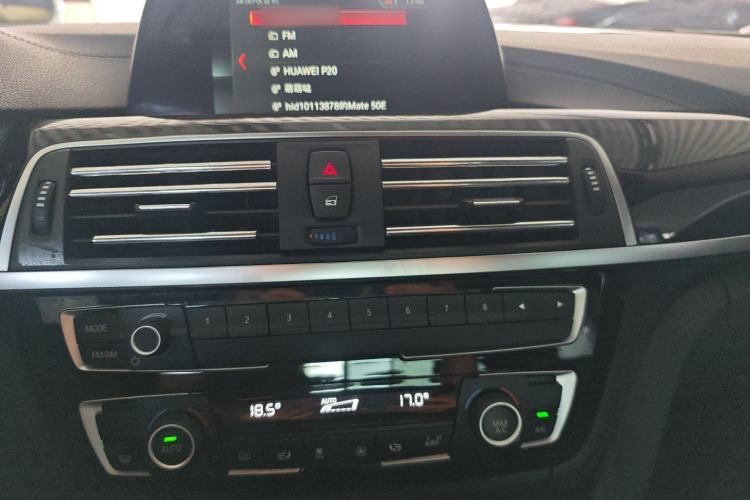 Used BMW 3 Series 2018 320Li Fashion Model Audio And AC Panel