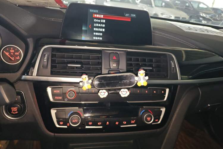 Used BMW 3 Series 2018 320Li Fashion Model Audio And AC Panel