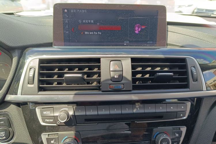 Used BMW 3 Series 2018 320Li Leading Model M Sport Package Audio And AC Panel