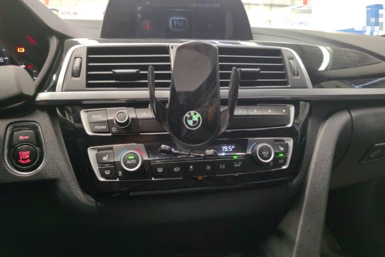 Used BMW 3 Series 2018 320Li Fashion Model Audio And AC Panel