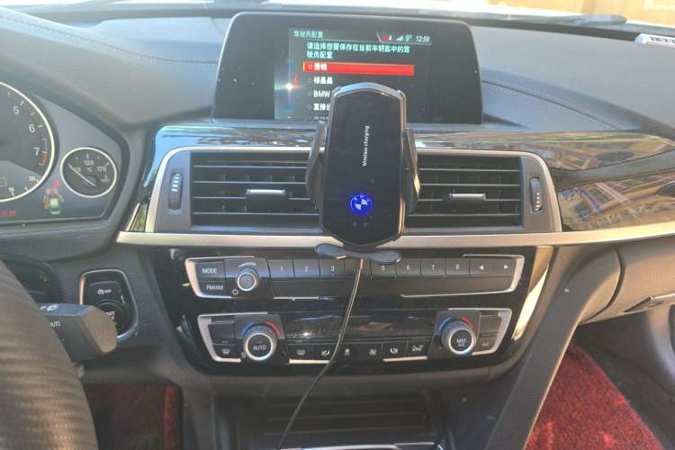 Used BMW 3 Series 2018 320Li Fashion Model Audio And AC Panel