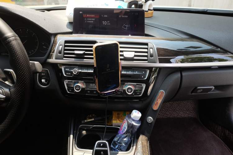 Used BMW 3 Series 2018 320Li M Sport Night Edition Audio And AC Panel