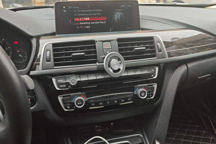 Used BMW 3 Series 2018 320Li M Sport Night Edition Audio And AC Panel