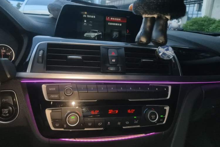 Used BMW 3 Series 2018 320Li Fashion Model Audio And AC Panel