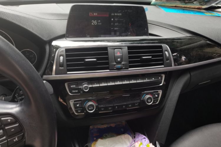 Used BMW 3 Series 2018 320Li Fashion Model Audio And AC Panel