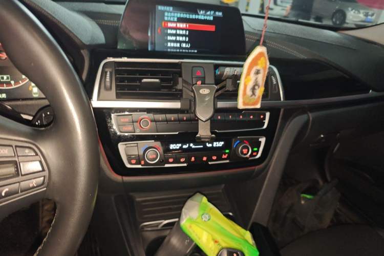 Used BMW 3 Series 2018 320Li Fashion Model Audio And AC Panel