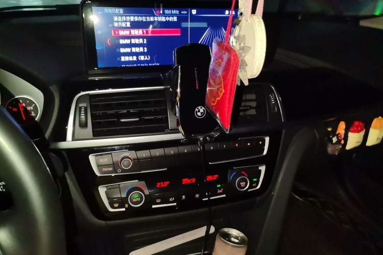 Used BMW 3 Series 2018 320Li Fashion Model Audio And AC Panel