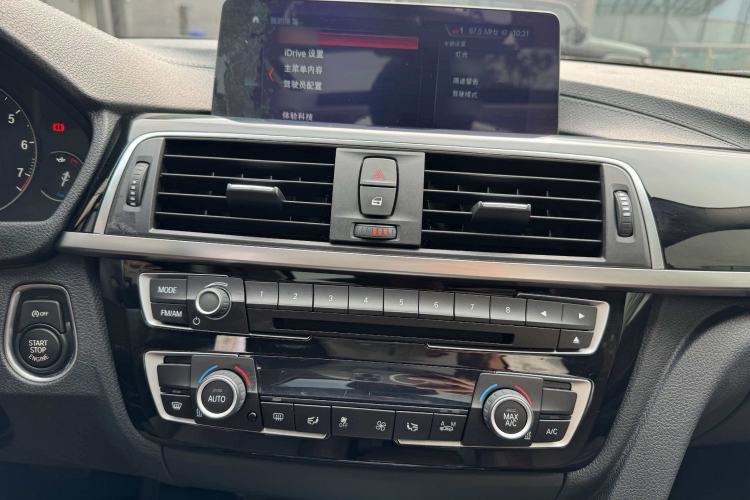 Used BMW 3 Series 2018 320Li Leading Model M Sport Package Audio And AC Panel
