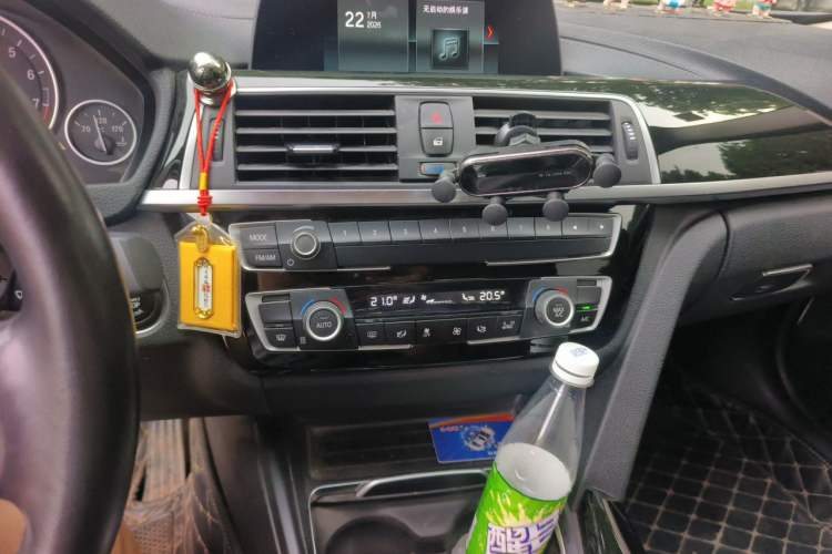 Used BMW 3 Series 2018 320Li Fashion Model Audio And AC Panel