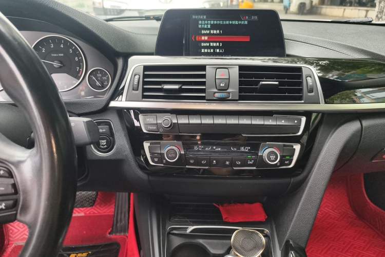 Used BMW 3 Series 2018 320Li Fashion Model Audio And AC Panel