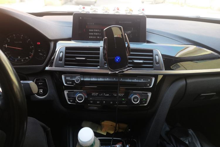 Used BMW 3 Series 2018 320Li Leading Model M Sport Package Audio And AC Panel