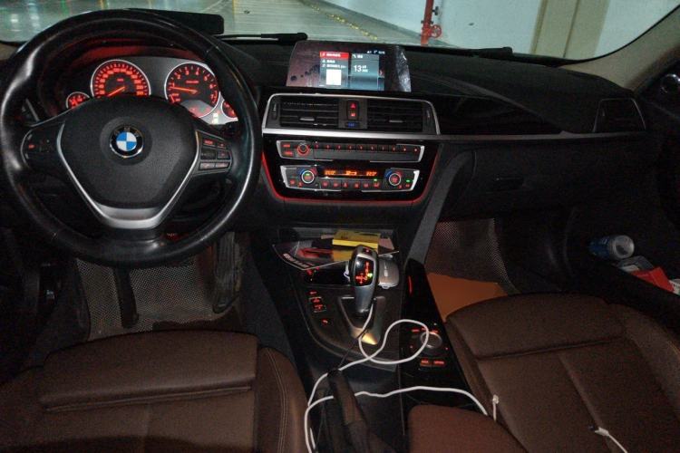 Used BMW 3 Series 2018 320Li Fashion Model Center Console