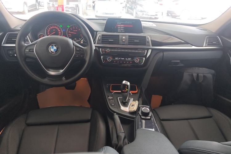 Used BMW 3 Series 2018 320Li Fashion Model Center Console
